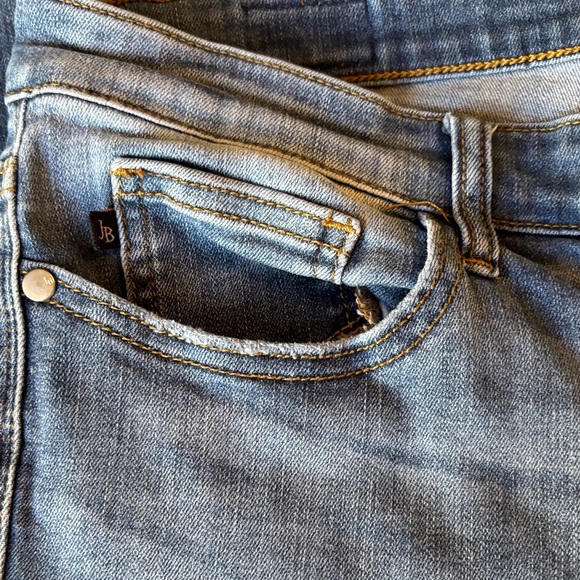 Judy Blue Relaxed Fit - Picture 4 of 12